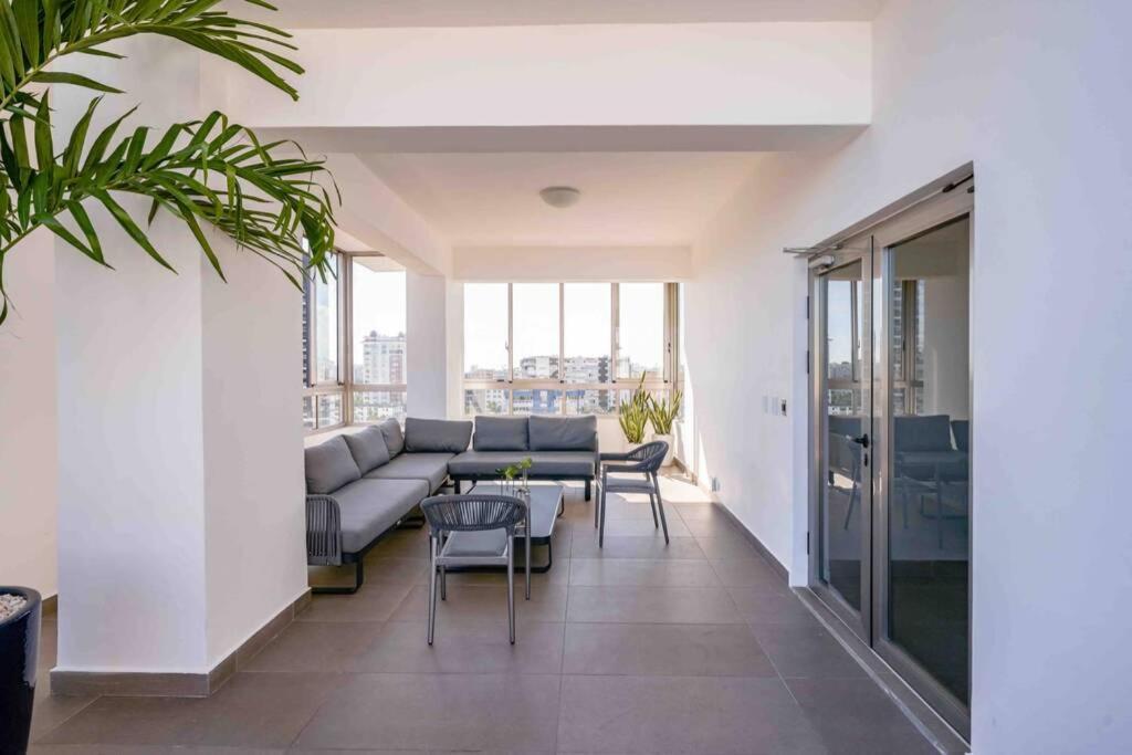 סנטו דומינגו Escape Apartments, Balcony, Pool & Gym In La Julia מראה חיצוני תמונה
