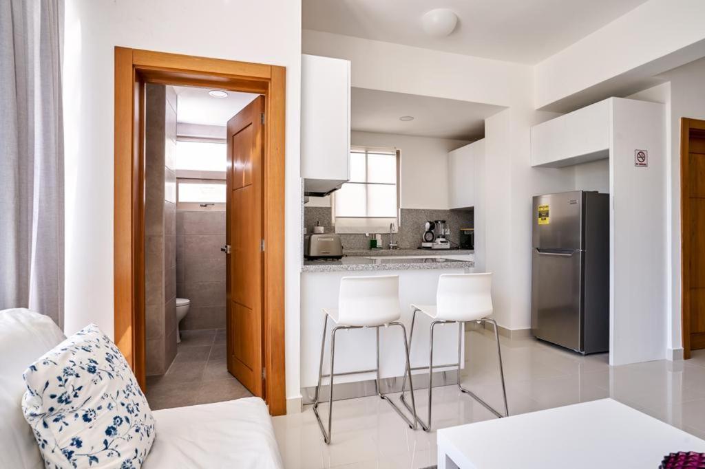 סנטו דומינגו Escape Apartments, Balcony, Pool & Gym In La Julia מראה חיצוני תמונה