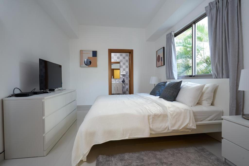 סנטו דומינגו Escape Apartments, Balcony, Pool & Gym In La Julia מראה חיצוני תמונה