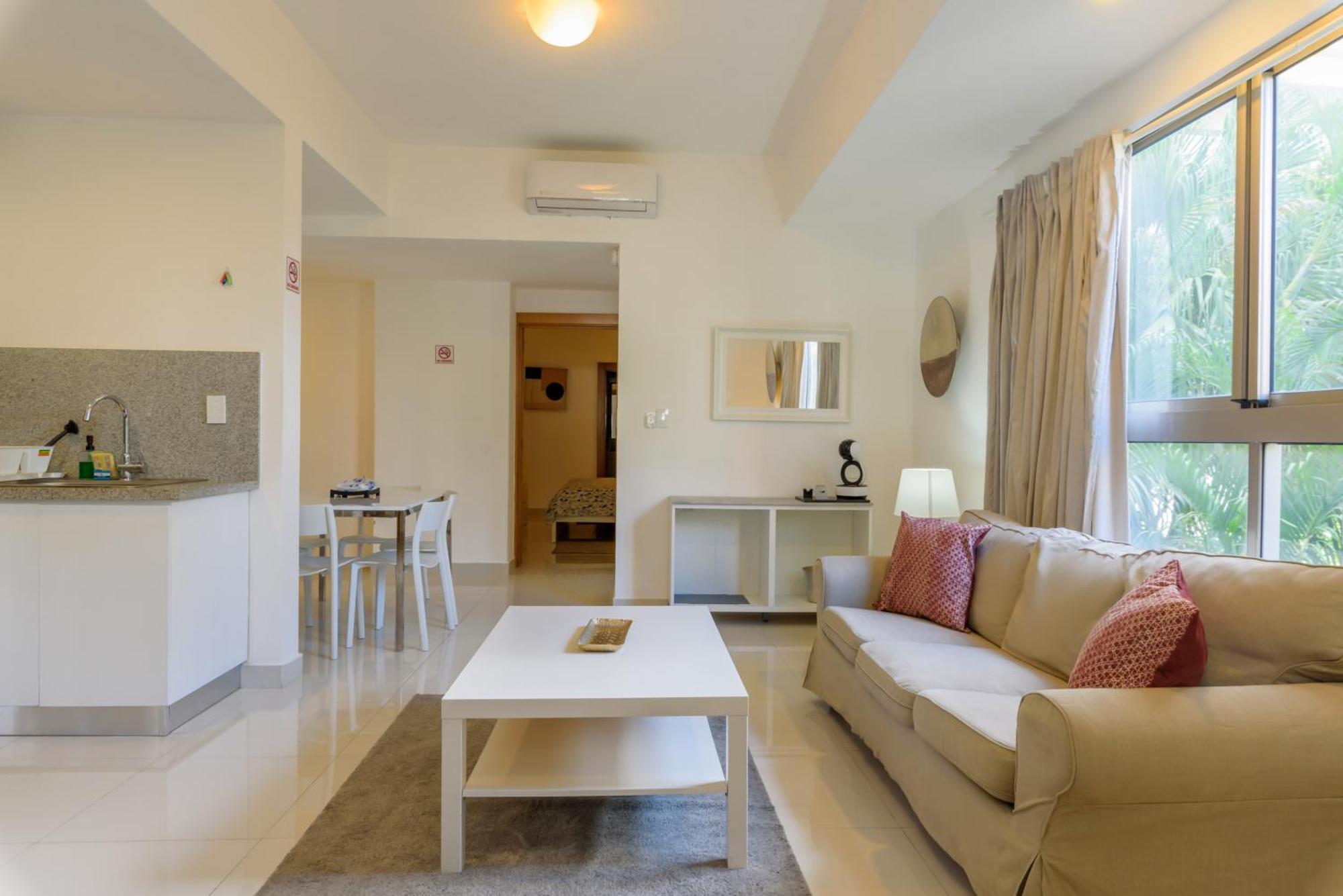 סנטו דומינגו Escape Apartments, Balcony, Pool & Gym In La Julia מראה חיצוני תמונה